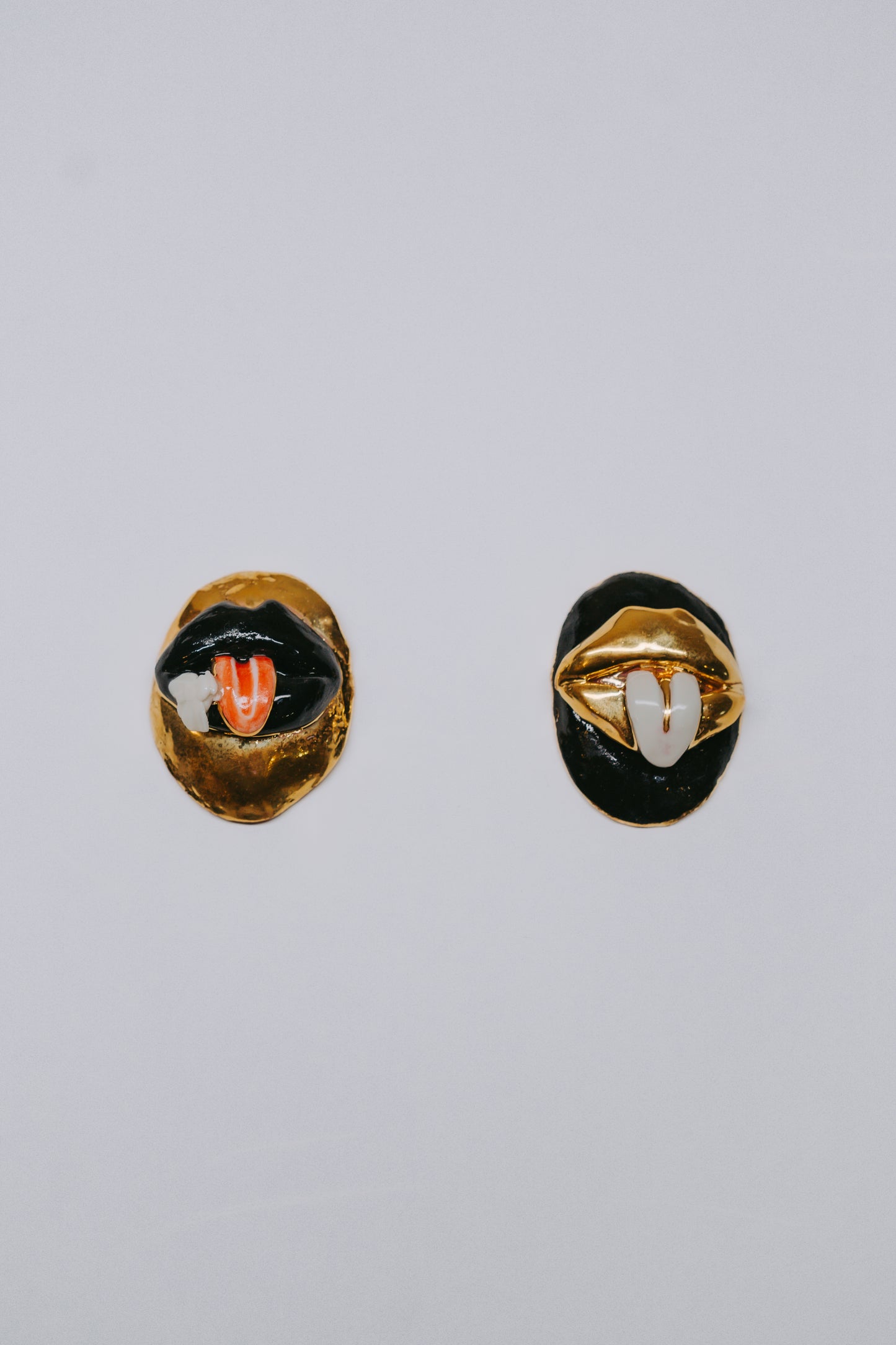 Apri Jewellery - Black Lips Earrings 001