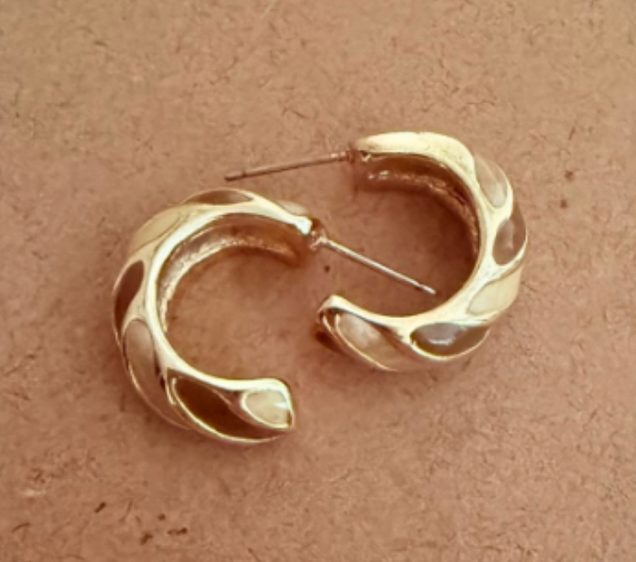 Vintage Gold and Cream Twisted Earrings