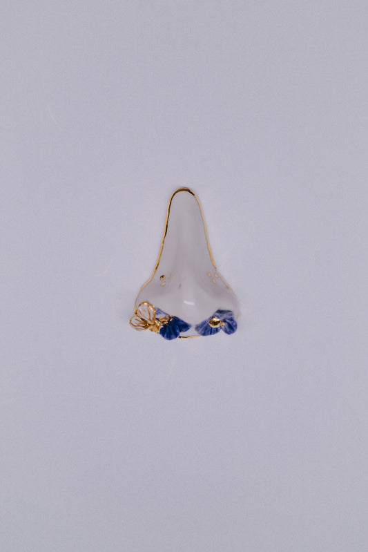 Apri Jewellery - Nose Brooch 002