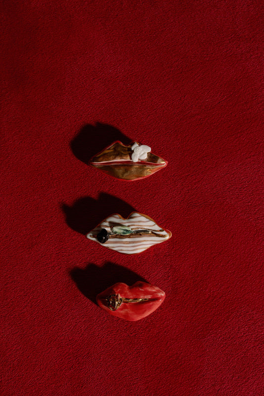 Apri Jewelry - Mouth Brooch