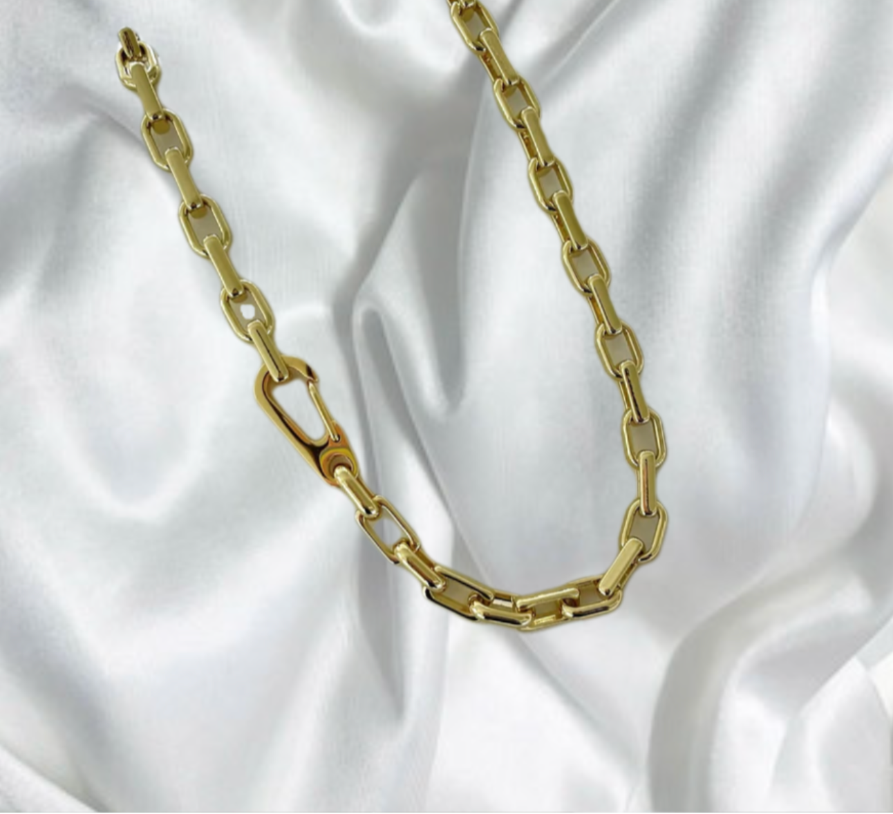 Oro Link Necklace